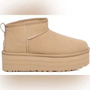 Classic ultra mini platform Uggs